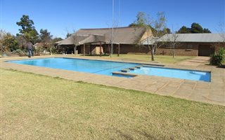 19 ha Farm in Westonaria