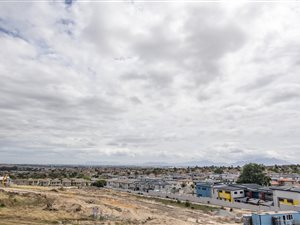 2 Bed Apartment in Brackenfell Central