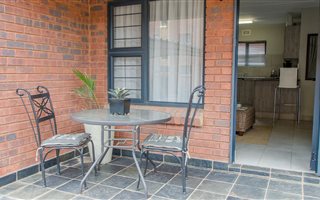 2 Bedroom Apartment in Meyerspark