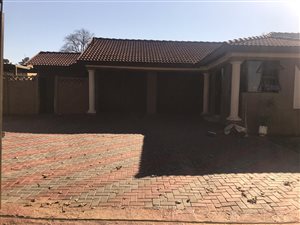 4 Bed House in Kibler Park