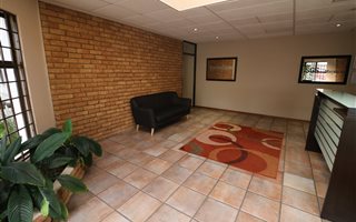 706 m² Commercial space in Glen Hills