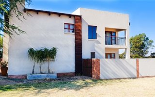 4 Bedroom House in Bela-Bela (Warmbaths)