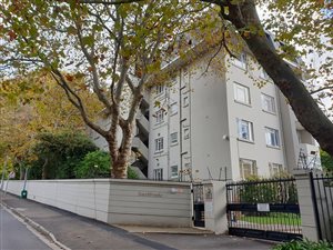 2 Bed Apartment in Rondebosch
