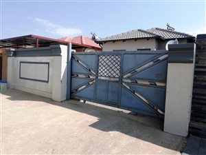 2 Bed House in Olifantsfontein