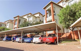 3 Bedroom Apartment in Greenstone Hill