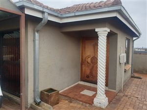 3 Bed House in Naledi