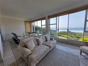 4 Bed Apartment in Southbroom