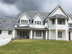 7 Bed House in Atholl Heights