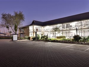 152.600006103516 m² Office Space in Waterfall Estate