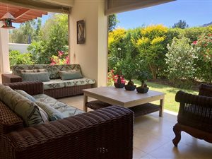 4 Bed House in De Zalze