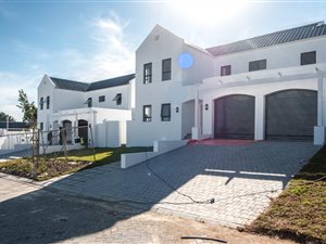 3 Bed House in Steynsrust