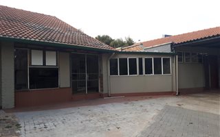 1 Bedroom Garden Cottage in Lynnwood Glen