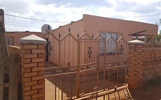 3 Bedroom House in Motherwell