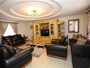 3 Bed House in East London Central