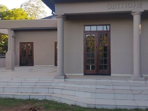 6 Bedroom House in Riviera
