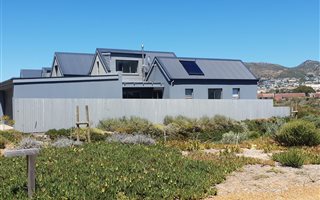 3 Bedroom House in Noordhoek
