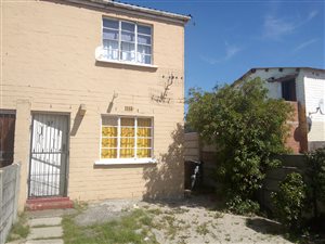 2 Bed House in Bonteheuwel