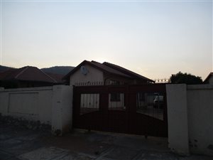 2 Bed House in Tlhabane
