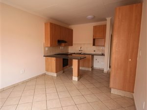 2 Bed Apartment in Silver Lakes