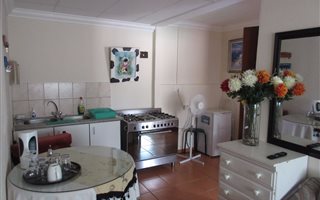 1 Bedroom Apartment in Hartenbos Heuwels