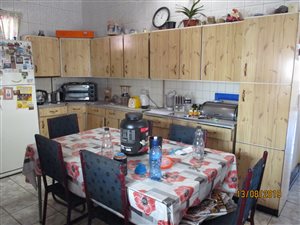 3 Bed House in Bakerton