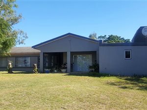 33.9 ha Farm in Uitenhage Central