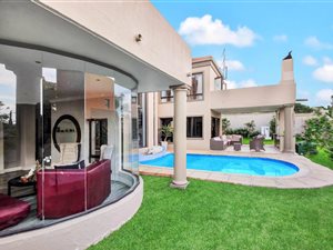 4 Bed House in Eagle Canyon Golf Estate