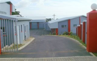 57 m² Industrial space in Shelly Beach