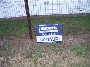 1076 m² Land available in Amajuba Park