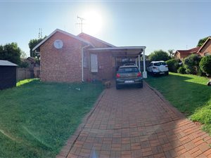 3 Bed House in Heuweloord