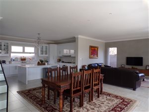 3 Bed Cluster in Bryanston