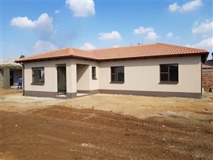 3 Bed House in Delmore Park