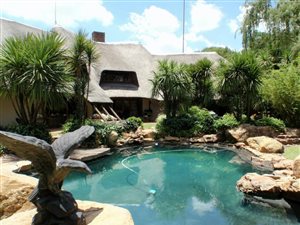 7 Bed House in Miravaal