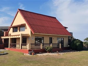 4 Bed House in Cape St Francis