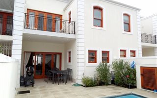 2 Bedroom Apartment in Franschhoek