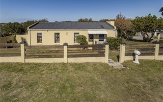 3 Bedroom House in Kunene Park