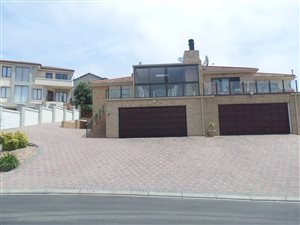 3 Bed House in Island View