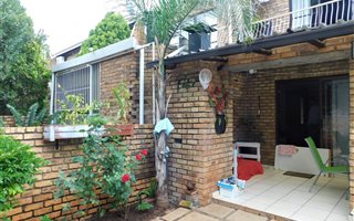 2 Bedroom Townhouse in Wilro Park