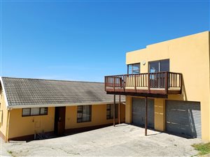 4 Bed House in Winterstrand