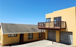 3 Bedroom House in Winterstrand