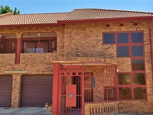4 Bed House in Mackenzie Park