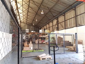 1200 m² Industrial space in Elandsfontein AH