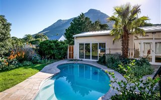 4 Bedroom House in Noordhoek