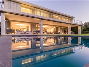 5 Bed House in Constantia