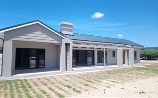 3 Bedroom House in Stilbaai