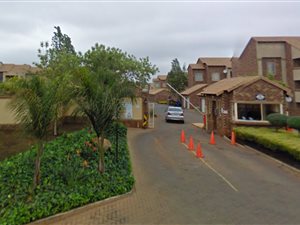 2 Bed Apartment in Olympus Country Estate