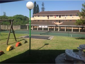 3 Bed Apartment in Shelly Beach