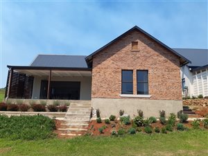 3 Bed House in St Johns Village