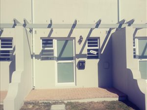 2 Bed Townhouse in Kuilsriver