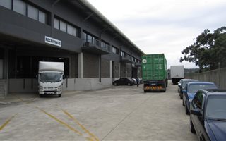 3000 m² Industrial space in Sea Cow Lake